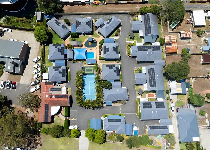 Forster Holiday Village
